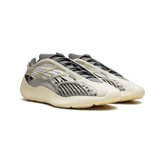 Yeezy 700 V3 'Fade Salt' (2022)