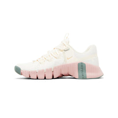 Free Metcon 5 'Pale Ivory Ice Peach' Women's (2023)