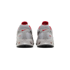 Max Torch 4 'Atmosphere Grey University Red' (2018)