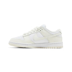 Low Retro 'Coconut Milk' W (2022)