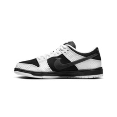 SB Dunk Low SB 'Tightbooth' (2023)
