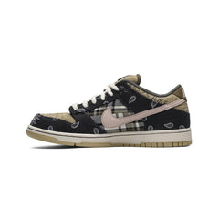 SB Dunk Low x 'Travis Scott' (2020)