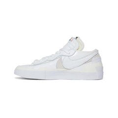 Blazer Low x Sacai 'White Patent Leather' (2022)