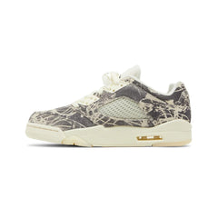 5 Retro Low 'Expression' Women's (2022)