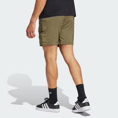 Men's Essentials Small Logo Cargo Chelsea Shorts