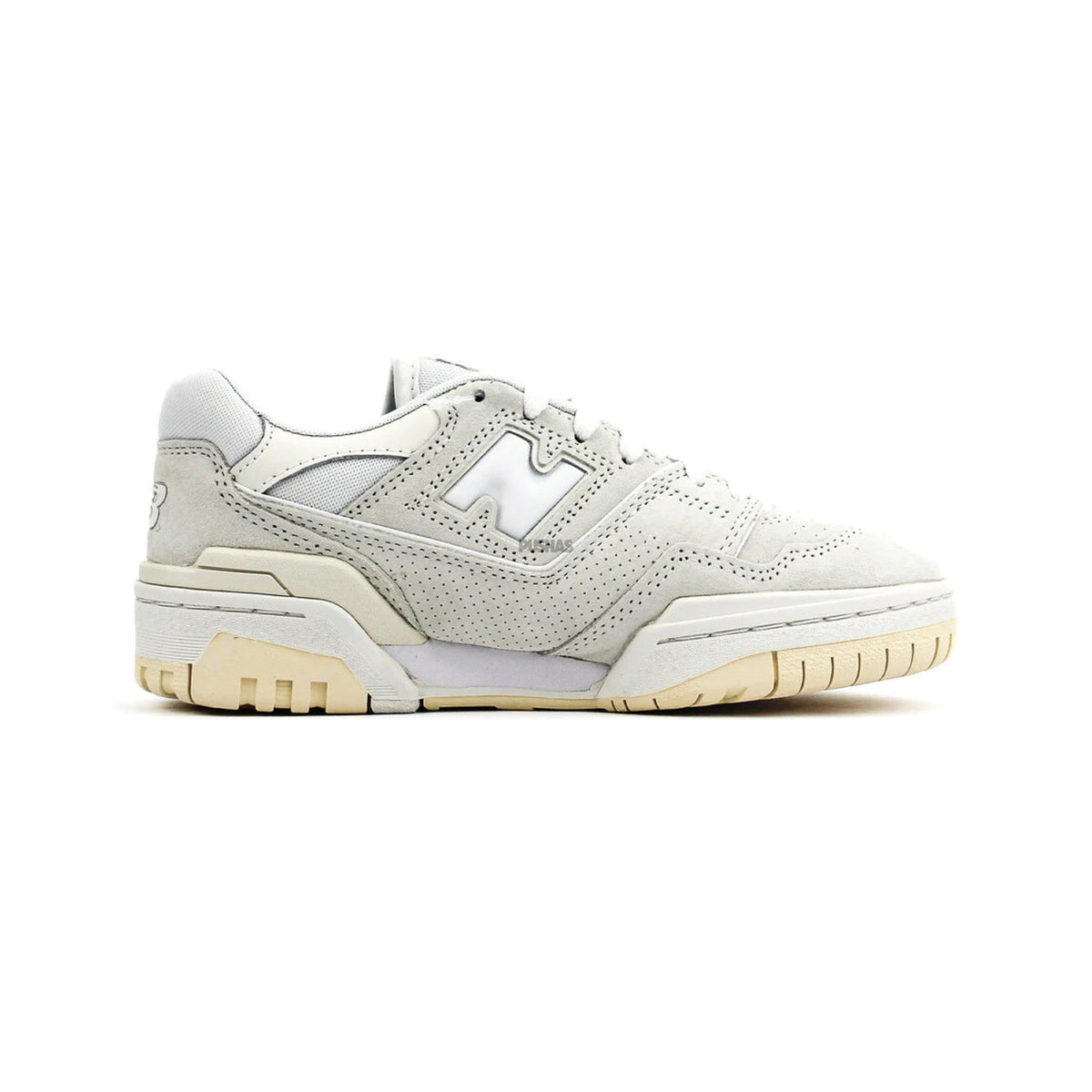 550 'Sea Salt Macadamia Nut' Women's (2022)