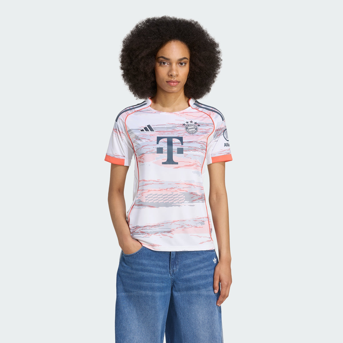 Women's FC Bayern 25/26 Away Jersey
