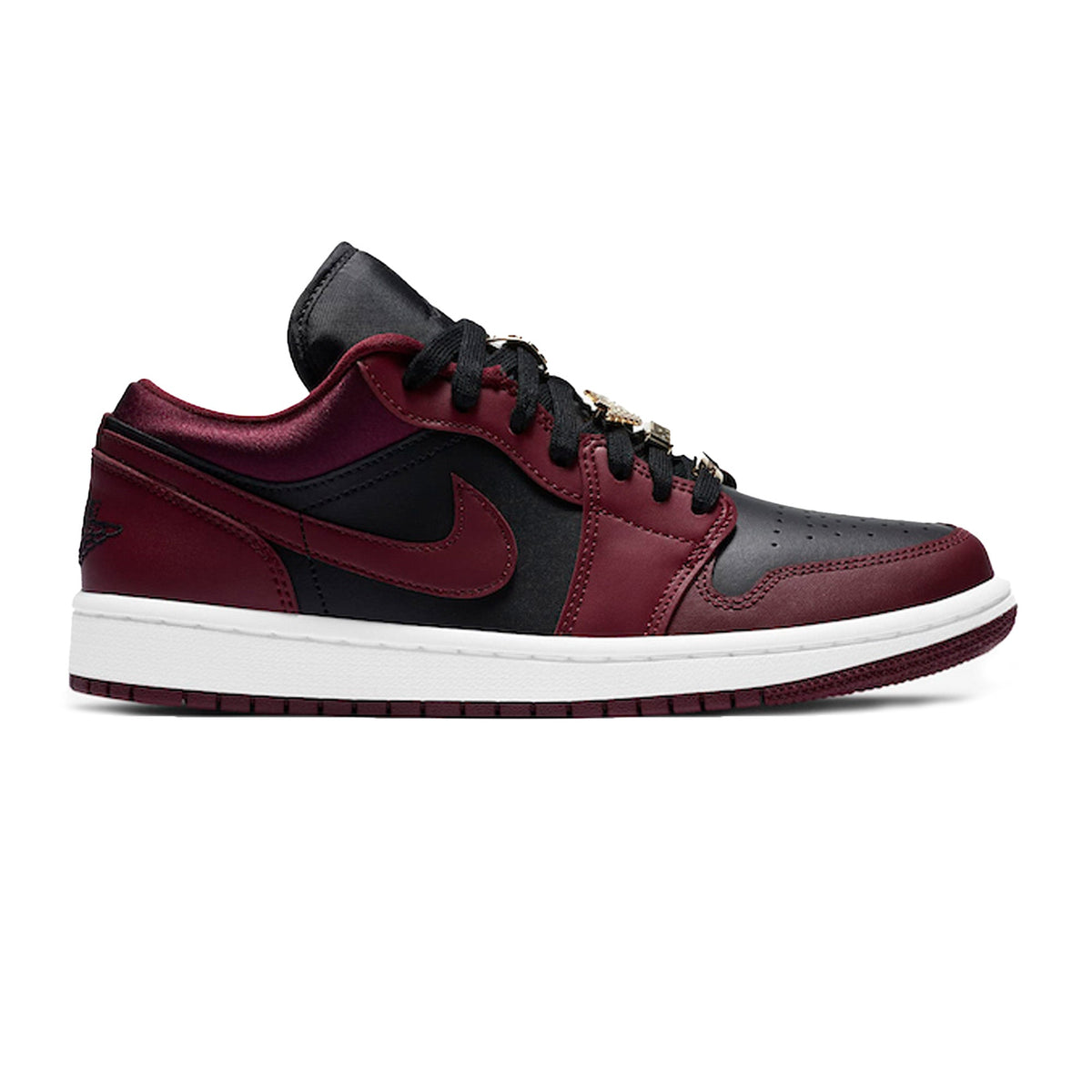 1 Low 'Dark Beetroot Black' W (2020)