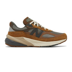 990v6 'Carhartt WIP Sculpture Center' (2023)