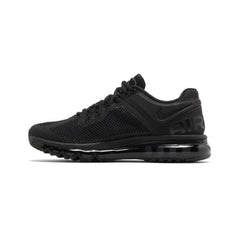 Max 2013 'Triple Black' (2023)