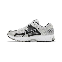 Air Zoom Vomero 5 'Metallic Silver Black'