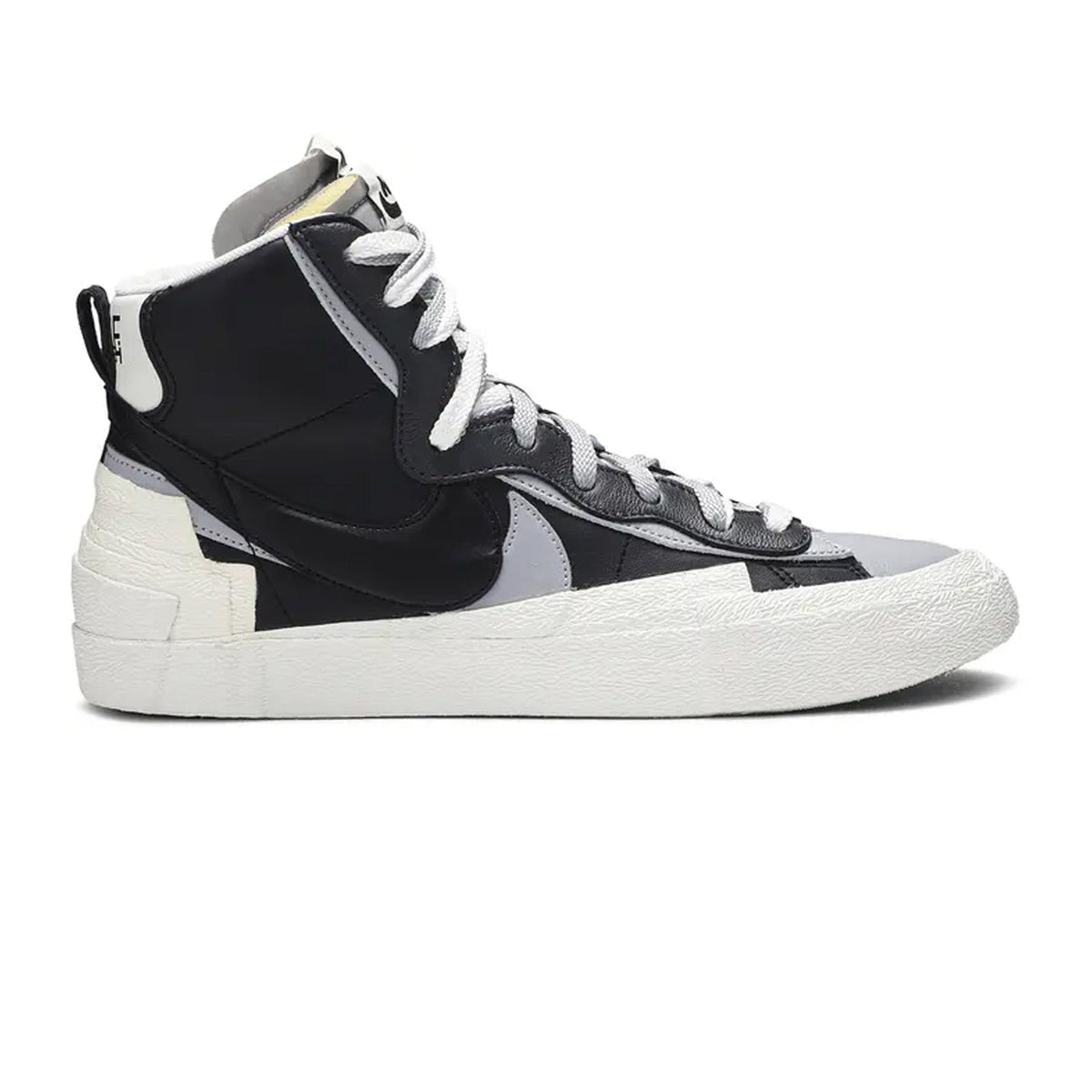 Blazer Mid x Sacai 'Black Grey'