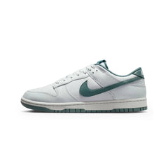 Dunk Low Retro 'Pure Platinum' (2026)