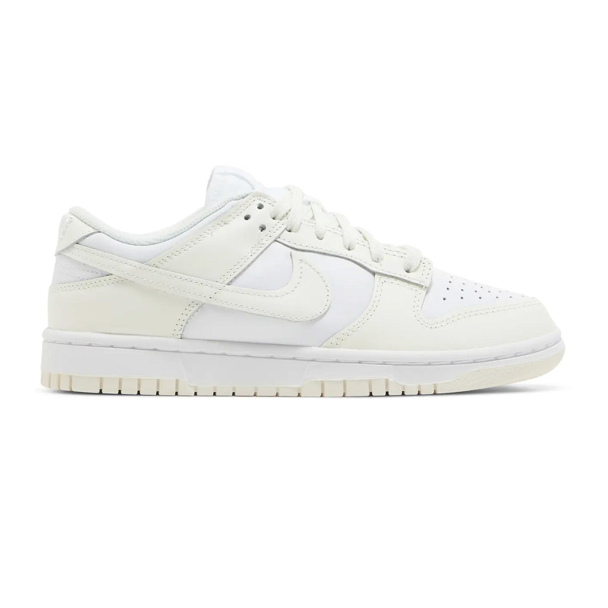 Low Retro 'Coconut Milk' W (2022)