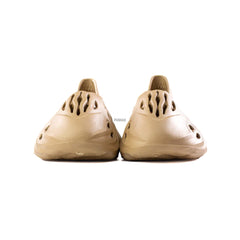 Yeezy Foam RNR 'Clay Taupe' (2024)