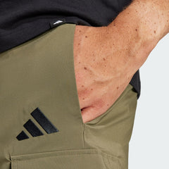 Men's Essentials Small Logo Cargo Chelsea Shorts